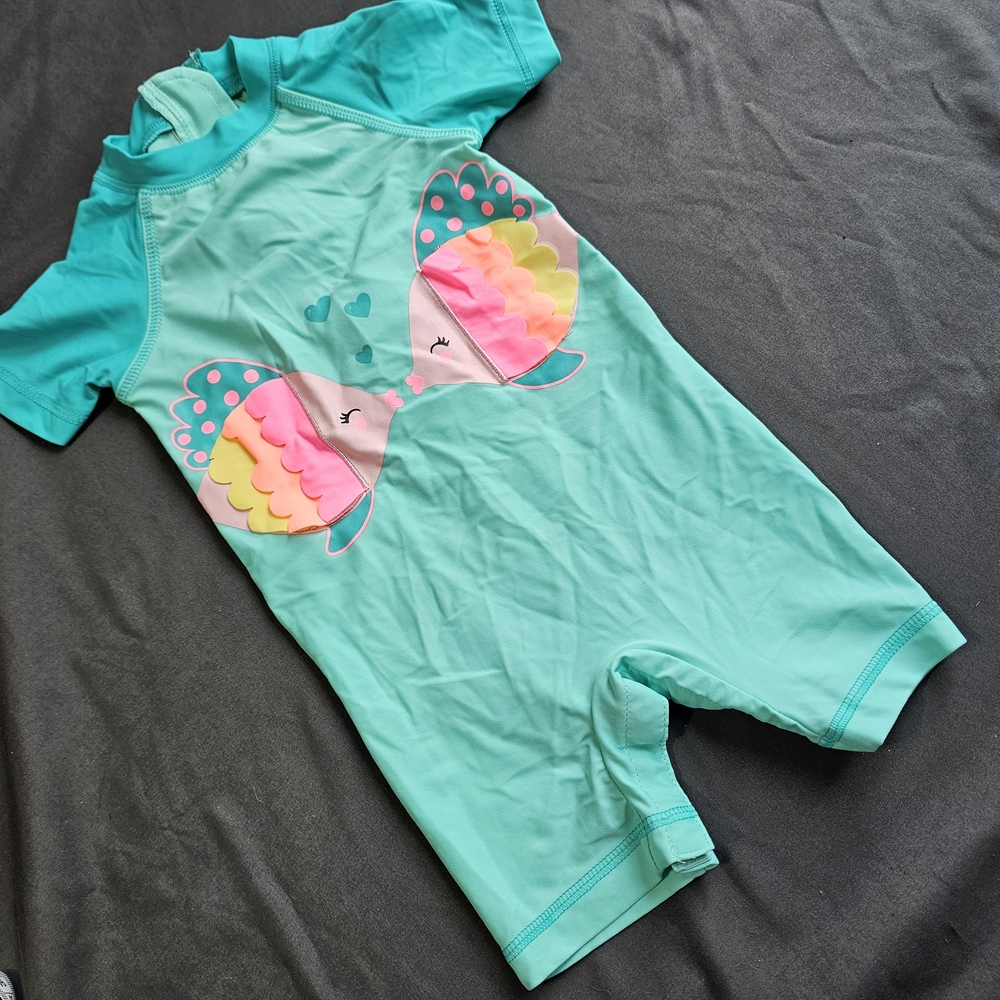 ⭐️Babies One Piece 12-18m Rashguard with Colorful Fish Design